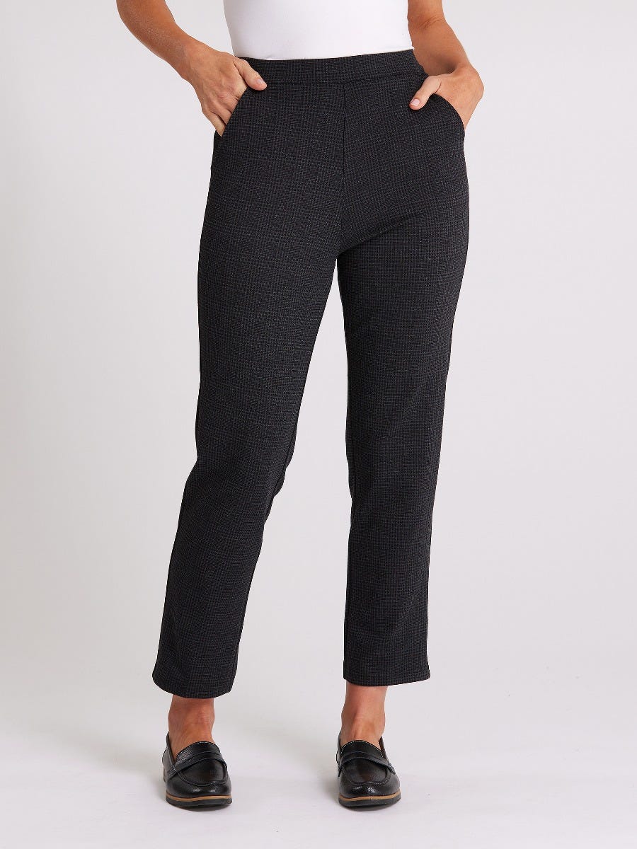 Womens sweatpants short discount length